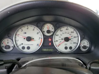 2004 Mazda MX-5 Miata LS z VIN JM1NB353X40404238, wystawiony jako Copart lot #61601895 z przebiegiem 110 549 mil mil oraz Szkoda całkowita • Salvage title. Historia ofert i sprzedaży dostępna na DreamBid. Obrazek 9.