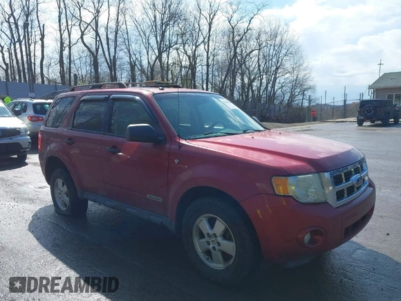 2008 Ford Escape XLT with VIN 1FMCU93108KC15674, listed as a IAAI auction lot 42049019 with 180,077 mi miles. Bid and sale history available at carsss.com. Image 1.