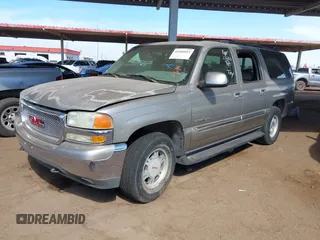 2002 GMC Yukon XL SLT with VIN 1GKFK16Z72J253852, listed as a IAAI auction lot 41606033 with 121,365 mi miles. Bid and sale history available at carsss.com. Image 2.
