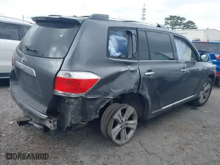 2013 Toyota Highlander Limited with VIN 5TDYK3EH5DS142408, listed as a IAAI auction lot 41713419 with 193,278 mi miles. Bid and sale history available at carsss.com. Image 4.