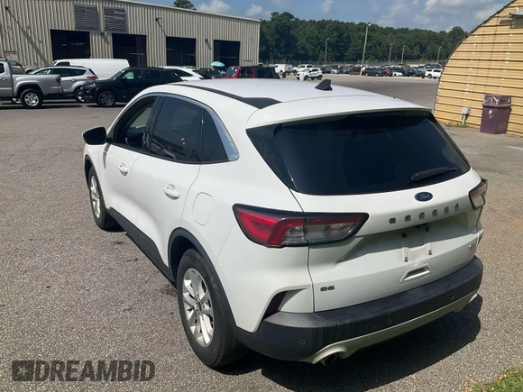 2020 Ford Escape SE z VIN 1FMCU0G62LUB45075, wystawiony jako IAAI lot #42743374 z przebiegiem 84 675 mil mil oraz . Historia ofert i sprzedaży dostępna na DreamBid. Obrazek 16.