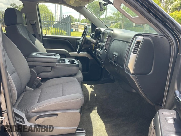 2017 Chevrolet Silverado 1500 LT with VIN 3GCUKREC9HG516786, listed as a Copart auction lot 55291505 with 110,643 mi miles and Clean Title. Bid and sale history available at DreamBid. Image 5.