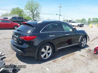 2009 Infiniti FX35 with VIN JNRAS18W69M158488, listed as a IAAI auction lot 42044264 with 90,673 mi miles. Bid and sale history available at carsss.com. Image 4.