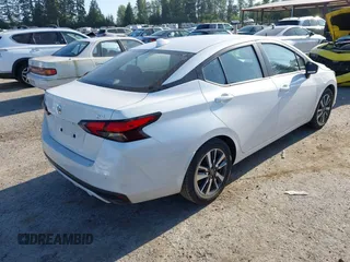 2022 Nissan Versa SV with VIN 3N1CN8EV2NL861856, listed as a IAAI auction lot 42725796 with 44,431 mi miles and . Bid and sale history available at DreamBid. Image 4.