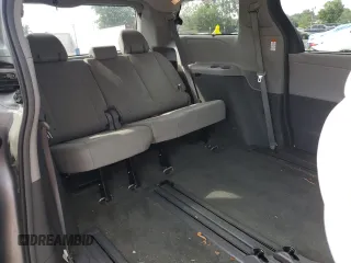 2017 Toyota Sienna XLE Auto Access Seat with VIN 5TDYZ3DCXHS794013, listed as a Copart auction lot 60815065 with 178,562 mi miles and Salvage title. Bid and sale history available at DreamBid. Image 11.