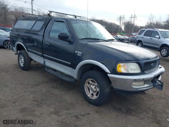 1998 Ford F-150 Standard with VIN 1FTZF18W0WNC16138, listed as a IAAI auction lot 41688951 with 354,669 mi miles. Bid and sale history available at carsss.com. Image 1.