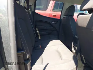2017 Chevrolet Colorado 4WD LT z VIN 1GCGTCEN0H1159506, wystawiony jako IAAI lot #41886802 z przebiegiem 132 007 mil mil oraz . Historia ofert i sprzedaży dostępna na DreamBid. Obrazek 8.