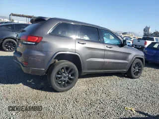 2018 Jeep Grand Cherokee Altitude with VIN 1C4RJEAG7JC512593, listed as a Copart auction lot 46709485 with 84,233 mi miles and Salvage Title. Bid and sale history available at carsss.com. Image 3.