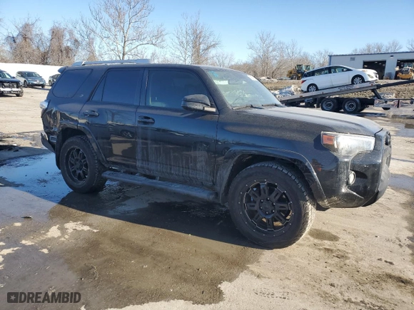 2017 Toyota 4Runner SR5 with VIN JTEZU5JR2H5158050, listed as a Copart auction lot 42636795 with 67,698 mi miles and Salvage Title. Bid and sale history available at carsss.com. Image 4.