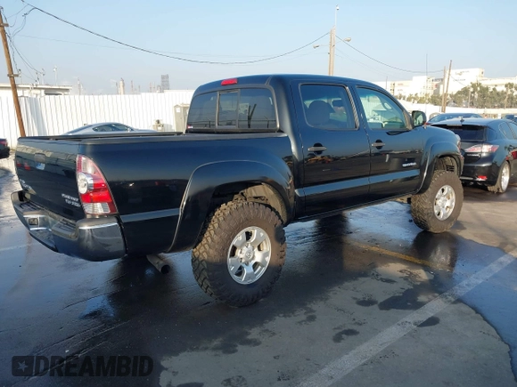 2013 Toyota Tacoma PreRunner z VIN 3TMJU4GN0DM143065, wystawiony jako IAAI lot #41231861 z przebiegiem 139 156 mil mil oraz . Historia ofert i sprzedaży dostępna na DreamBid. Obrazek 4.