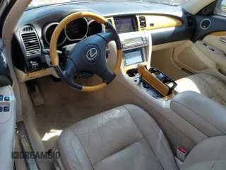 2003 Lexus SC 430 z VIN JTHFN48Y930048533, wystawiony jako Copart lot #57091815 z przebiegiem Nie podano mil oraz Szkody całkowita. Historia ofert i sprzedaży dostępna na DreamBid. Obrazek 8.