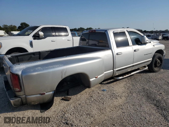 2005 Dodge 3500 SLT z VIN 3D7MR48C45G805988, wystawiony jako Copart lot #71503944 z przebiegiem Nie podano mil oraz Czysty tytuł • Clean title. Historia ofert i sprzedaży dostępna na DreamBid. Obrazek 3.