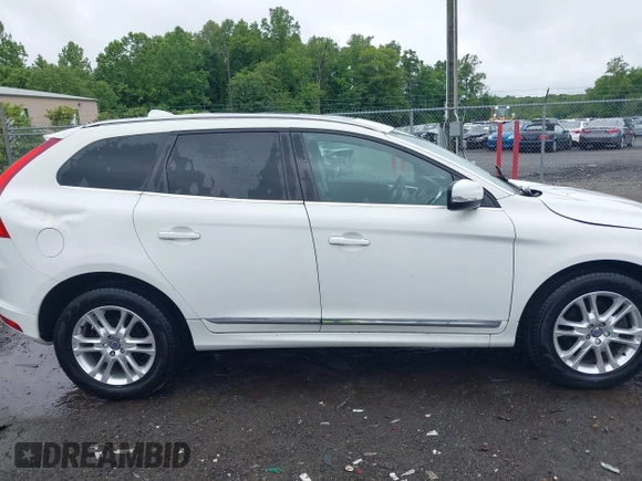 2015 Volvo XC60 T5 Drive-E Premier with VIN YV440MDK4F2742688, listed as a IAAI auction lot 42305798 with 68,206 mi miles and . Bid and sale history available at DreamBid. Image 13.