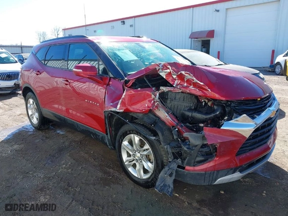 2019 Chevrolet Blazer with VIN 3GNKBBRA4KS586828, listed as a IAAI auction lot 41695381 with 85,032 mi miles. Bid and sale history available at carsss.com. Image 1.