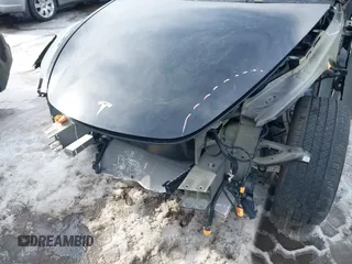 2023 Tesla Model Y Long Range z VIN 7SAYGDEE8PF826989, wystawiony jako IAAI lot #41615166 z przebiegiem 10 368 mil mil oraz . Historia ofert i sprzedaży dostępna na DreamBid. Obrazek 6.