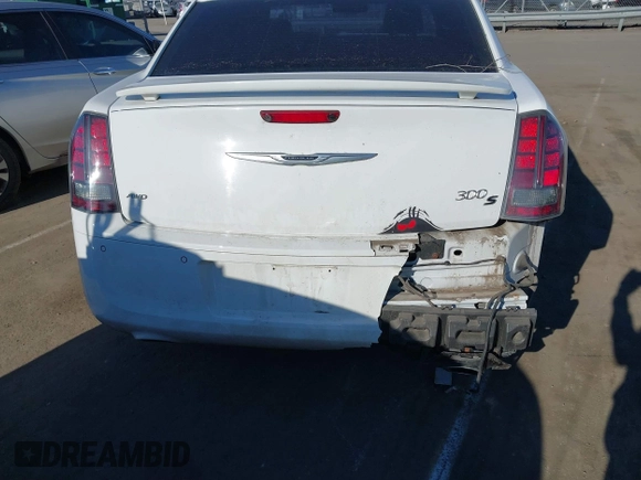 2014 Chrysler 300 with VIN 2C3CCAGT6EH286860, listed as a IAAI auction lot 41356345 with 87,658 mi miles. Bid and sale history available at carsss.com. Image 19.