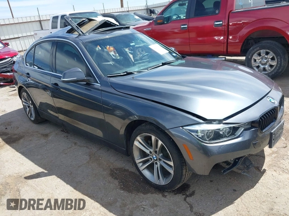 2018 BMW 3 Series 330i z VIN WBA8B9C54JEE81206, wystawiony jako IAAI lot #42251897 z przebiegiem Nie podano mil oraz . Historia ofert i sprzedaży dostępna na DreamBid. Obrazek 1.