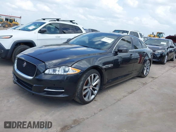 2015 Jaguar XJ с VIN SAJWA3HT3FMV86221, выставлен на аукционе IAAI как лот 42628203 с пробегом 125 951 миль миль и . История ставок и продаж доступна на DreamBid. Изображение 17.