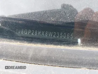 2008 Jeep Liberty Sport z VIN 1J8GP28KX8W235065, wystawiony jako IAAI lot #42254469 z przebiegiem 197 042 mil mil oraz . Historia ofert i sprzedaży dostępna na DreamBid. Obrazek 9.
