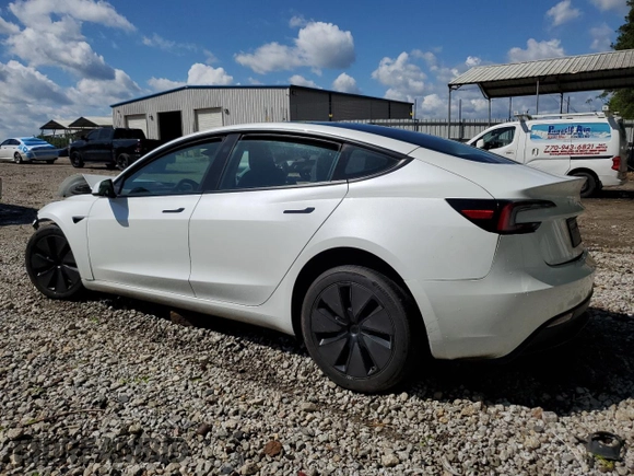 2024 Tesla Model 3 z VIN 5YJ3E1EA6RF734033, wystawiony jako Copart lot #52305665 z przebiegiem 21 081 mil mil oraz Szkoda całkowita • Salvage title. Historia ofert i sprzedaży dostępna na DreamBid. Obrazek 2.