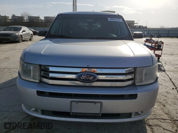 2009 Ford Flex SE with VIN 2FMDK51C79BA02661, listed as a Copart auction lot 49038135 with 190,096 mi miles and Salvage Title. Bid and sale history available at carsss.com. Image 5.