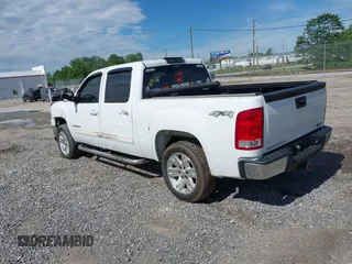 2007 GMC Sierra 1500 SLE1 с VIN 2GTEK13M271555096, выставлен на аукционе IAAI как лот 42321434 с пробегом 221 352 миль миль и . История ставок и продаж доступна на DreamBid. Изображение 3.