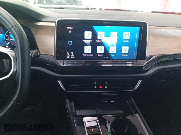 2024 Volkswagen Atlas SE с VIN 1V2HR2CA0RC565268, выставлен на аукционе IAAI как лот 42796122 с пробегом 25 132 миль миль и . История ставок и продаж доступна на DreamBid. Изображение 34.