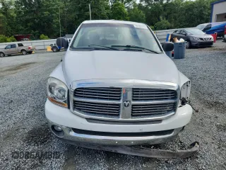 2006 Dodge 1500 SLT z VIN 1D7HA18236S685870, wystawiony jako Copart lot #59186375 z przebiegiem 147 685 mil mil oraz Szkoda całkowita • Salvage title. Historia ofert i sprzedaży dostępna na DreamBid. Obrazek 5.