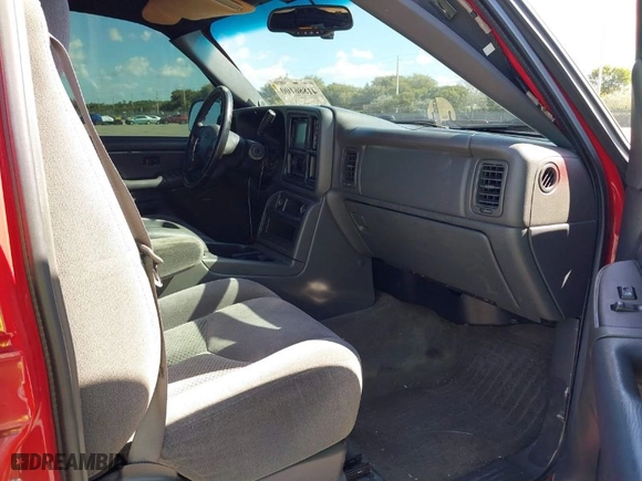 2006 Chevrolet Silverado 1500 LT1 with VIN 2GCEC13T461118817, listed as a IAAI auction lot 41886100 with 281,924 mi miles. Bid and sale history available at carsss.com. Image 5.