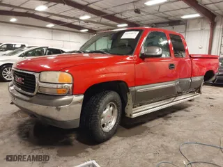 2000 GMC New Sierra 1500 SLE with VIN 1GTEK19T6YE376137, listed as a IAAI auction lot 41294874 with 212,972 mi miles. Bid and sale history available at carsss.com. Image 2.