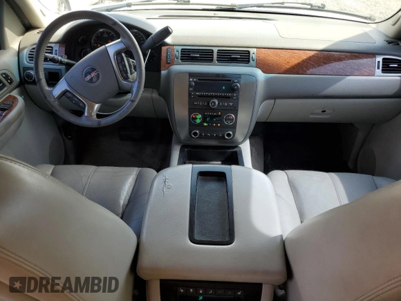 2007 GMC Yukon XL SLT with VIN 1GKFC16097R192754, listed as a Copart auction lot 46148975 with 0 mi miles and Salvage Title. Bid and sale history available at carsss.com. Image 8.