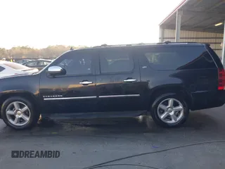 2010 Chevrolet Suburban LTZ with VIN 1GNUKKE37AR188966, listed as a IAAI auction lot 41833988 with 215,922 mi miles. Bid and sale history available at carsss.com. Image 14.