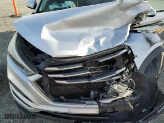 2017 Hyundai Tucson SE Plus with VIN KM8J33A4XHU270240, listed as a Copart auction lot 46735805 with 116,780 mi miles and Salvage Title. Bid and sale history available at carsss.com. Image 12.