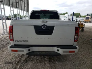 2019 Nissan Frontier S z VIN 1N6BD0CT4KN733755, wystawiony jako Copart lot #56991405 z przebiegiem 167 669 mil mil oraz Czysty tytuł • Clean title. Historia ofert i sprzedaży dostępna na DreamBid. Obrazek 6.