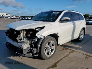 2015 Toyota Highlander Limited with VIN 5TDDKRFH9FS117899, listed as a Copart auction lot 61052845 with 138,048 mi miles and Salvage title. Bid and sale history available at DreamBid. Image 1.