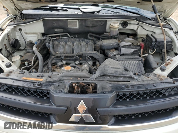 2006 Mitsubishi Endeavor LS with VIN 4A4MN21S56E074694, listed as a Copart auction lot 62396454 with 325,603 mi miles and Clean Title. Bid and sale history available at carsss.com. Image 12.