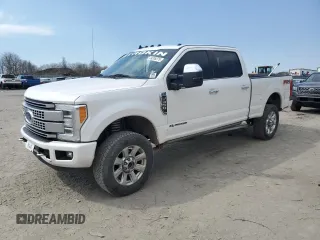 2019 Ford F-350 XL with VIN 1FT8W3BT2KED48527, listed as a Copart auction lot 49208275 with 123,144 mi miles and Salvage Title. Bid and sale history available at DreamBid. Image 1.