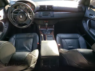 2005 BMW X5 4.8is with VIN 5UXFA93515LE83489, listed as a Copart auction lot 87840265 with 131,786 mi miles and Salvage Title. Bid and sale history available at carsss.com. Image 8.