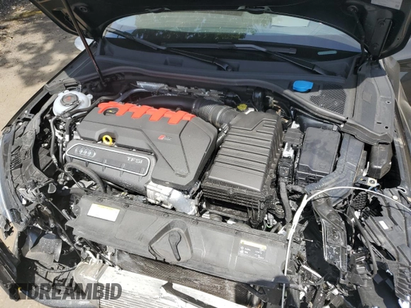 2024 Audi RS 3 z VIN WUAG4DGY5RA900327, wystawiony jako Copart lot #54953264 z przebiegiem Nie podano mil oraz Szkody całkowita. Historia ofert i sprzedaży dostępna na DreamBid. Obrazek 12.