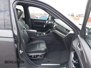 2022 Jeep Grand Cherokee Overland with VIN 1C4RJHDG1N8605700, listed as a IAAI auction lot 41475738 with 46,302 mi miles and . Bid and sale history available at DreamBid. Image 5.