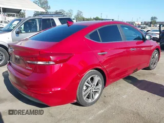 2017 Hyundai Elantra SE z VIN 5NPD84LF7HH063760, wystawiony jako IAAI lot #42327207 z przebiegiem 51 615 mil mil oraz . Historia ofert i sprzedaży dostępna na DreamBid. Obrazek 4.