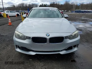 2013 BMW 3 Series 328i xDrive with VIN WBA3B5C58DF595384, listed as a Copart auction lot 49983605 with 162,438 mi miles and Salvage Title. Bid and sale history available at carsss.com. Image 5.