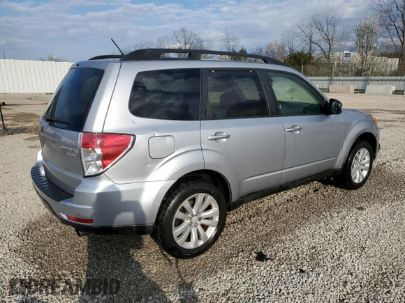2012 Subaru Forester X Limited with VIN JF2SHAEC6CH470258, listed as a Copart auction lot 50580525 with 135,750 mi miles and Non repairable. Bid and sale history available at DreamBid. Image 3.