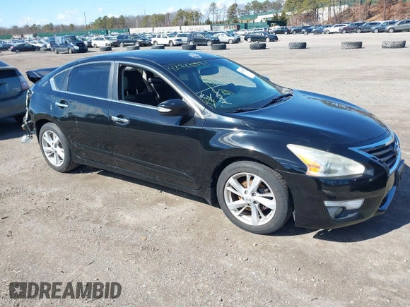 2015 Nissan Altima SV z VIN 1N4AL3AP8FC256750, wystawiony jako IAAI lot #41715571 z przebiegiem 166 280 mil mil oraz . Historia ofert i sprzedaży dostępna na DreamBid. Obrazek 1.