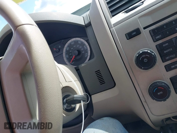 2008 Ford Escape Hybrid with VIN 1FMCU59H48KC09874, listed as a IAAI auction lot 42040477 with 85,839 mi miles and . Bid and sale history available at DreamBid. Image 11.