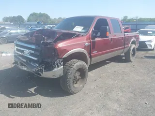 2006 Ford F-250 XL z VIN 1FTSW21P56EB45285, wystawiony jako IAAI lot #41897760 z przebiegiem 260 044 mil mil oraz . Historia ofert i sprzedaży dostępna na DreamBid. Obrazek 18.
