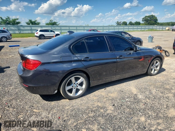 2013 BMW 3 Series 320i xDrive with VIN WBA3C3C51DF980707, listed as a Copart auction lot 63655825 with 148,487 mi miles and Clean title. Bid and sale history available at DreamBid. Image 3.