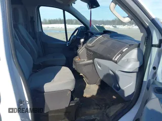 2017 Ford Transit с VIN 1FTYE1YM1HKA37236, выставлен на аукционе IAAI как лот 41353640 с пробегом Не указан миль и . История ставок и продаж доступна на DreamBid. Изображение 5.