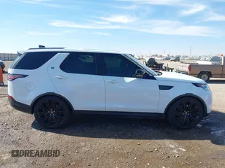 2017 Land Rover Discovery HSE Luxury with VIN SALRHBBV9HA019780, listed as a IAAI auction lot 40664026 with 108,624 mi miles. Bid and sale history available at carsss.com. Image 13.