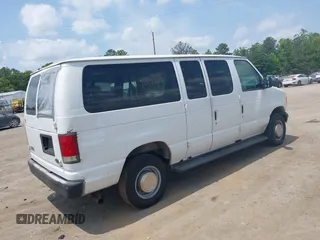 2003 Ford Econoline Passenger XL z VIN 1FBNE31L23HA12422, wystawiony jako IAAI lot #42458177 z przebiegiem 121 505 mil mil oraz . Historia ofert i sprzedaży dostępna na DreamBid. Obrazek 4.